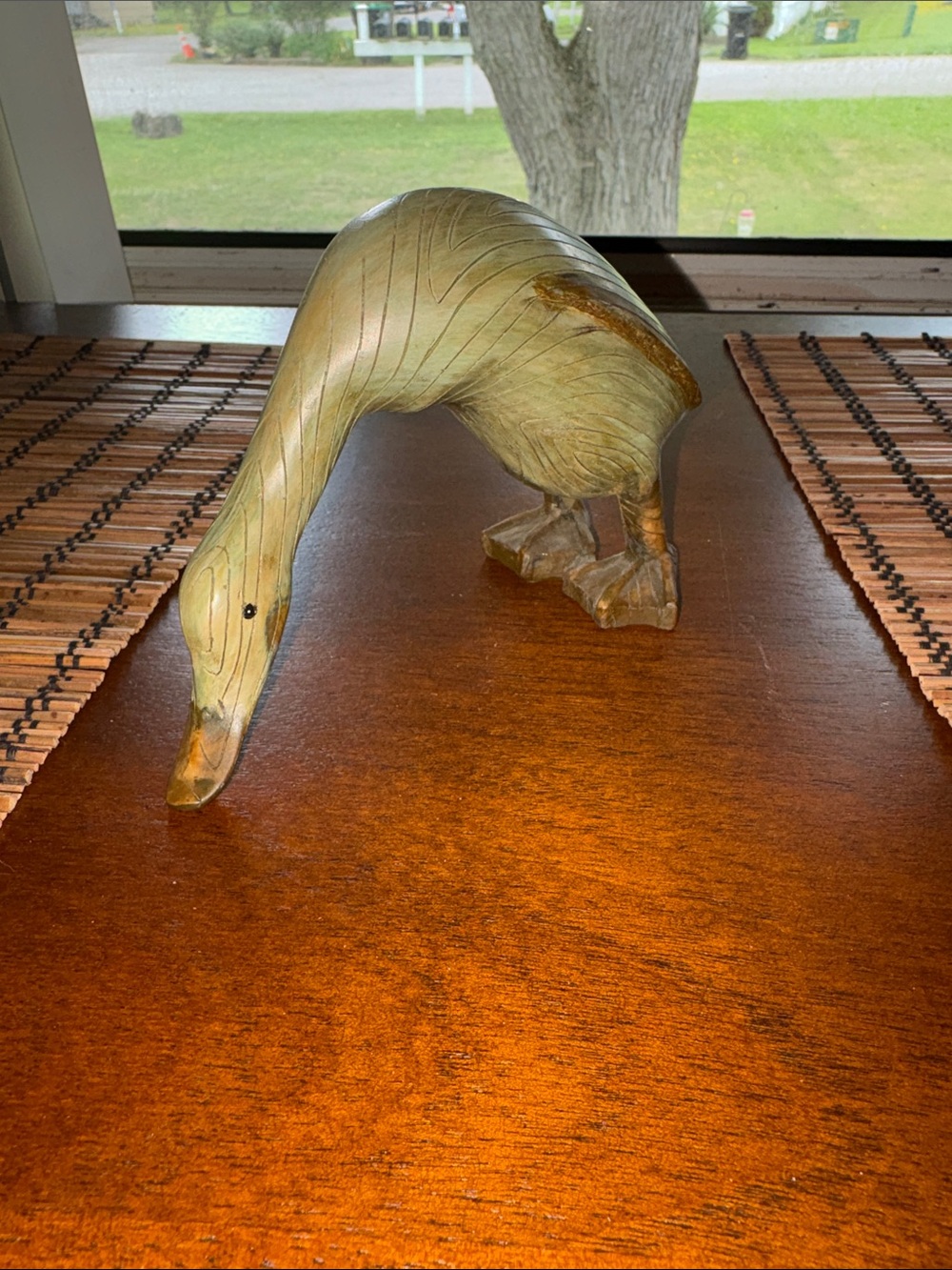 Vintage Tii Collection bowing or feeding position